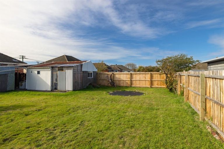 Photo of property in 67 Hoani Street, Northcote, Christchurch, 8052