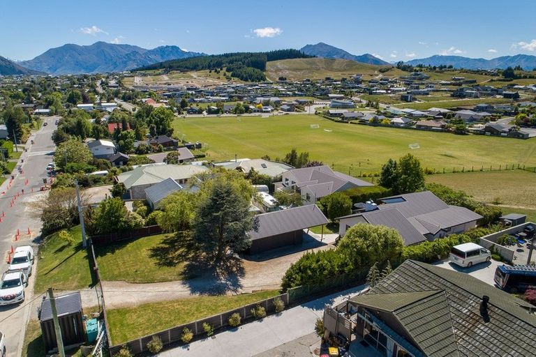 Photo of property in 65 Totara Terrace, Wanaka, 9305