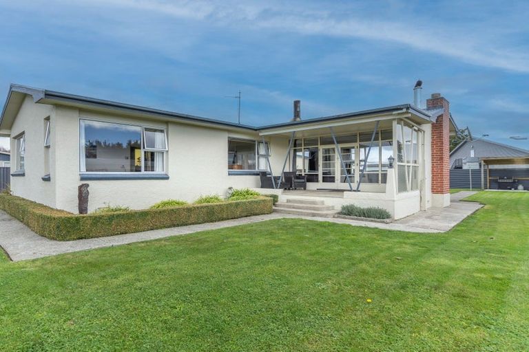 Photo of property in 10 Hillary Street, Winton, 9720