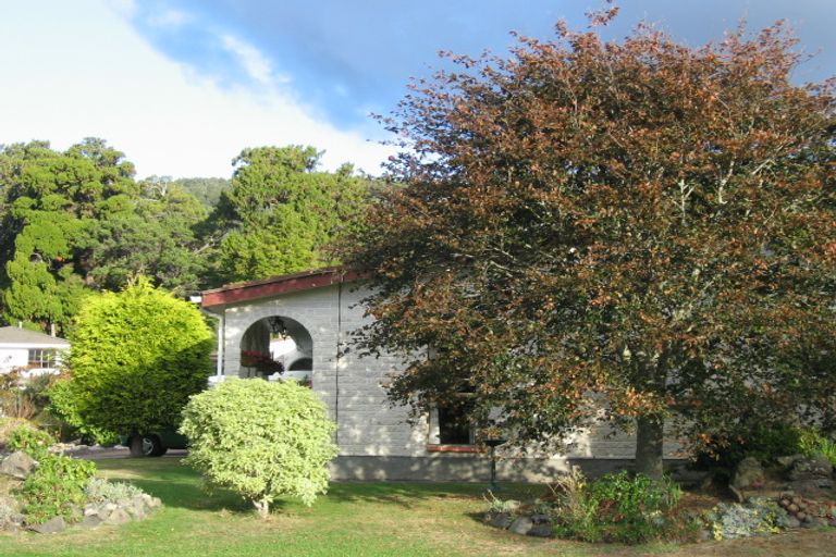 Photo of property in 2/28 Marlborough Street, Silverstream, Upper Hutt, 5019