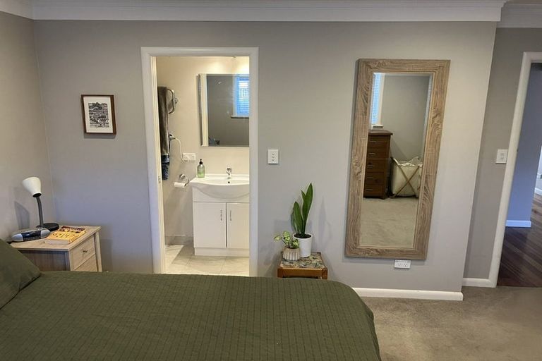 Photo of property in 25 Great South Road, Papakura, 2110