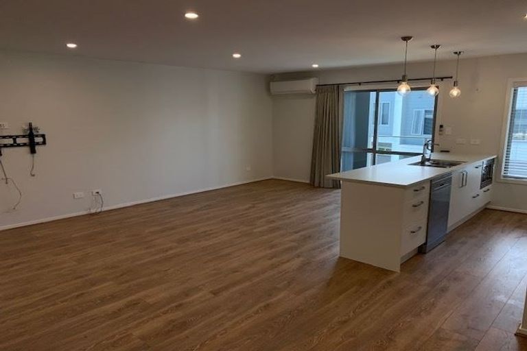 Photo of property in 7/19 Ruakiwi Road, Hamilton Lake, Hamilton, 3204