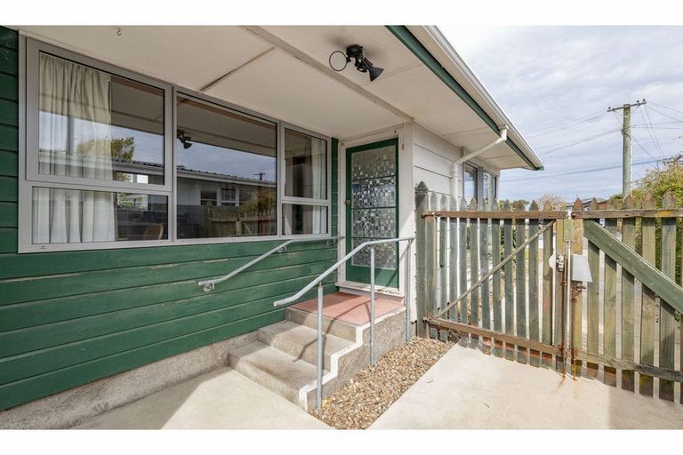 Photo of property in 21 Tonks Street, North New Brighton, Christchurch, 8083