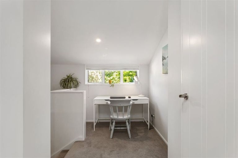 Photo of property in 35 Hawford Road, Opawa, Christchurch, 8023