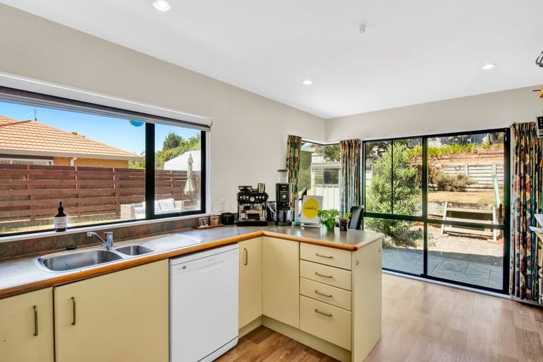 Photo of property in 22 Cedar Drive, Paraparaumu Beach, Paraparaumu, 5032