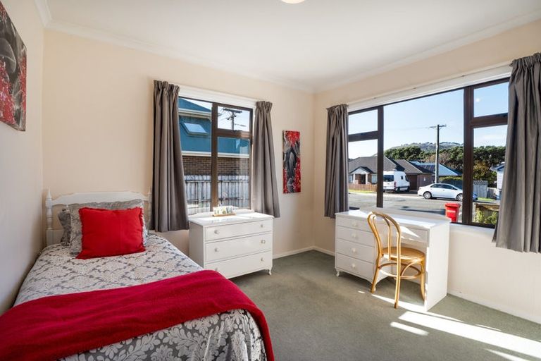 Photo of property in 51 Oxford Street, Tawa, Wellington, 5028