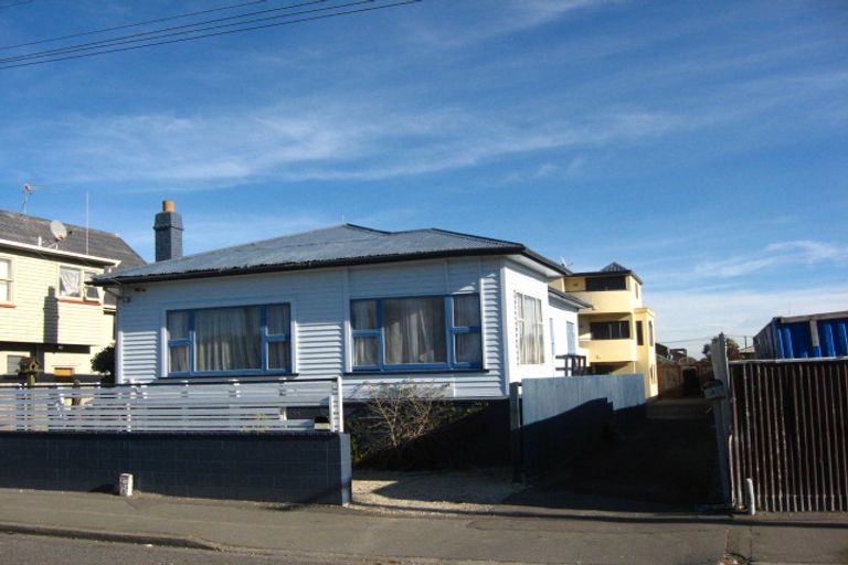 Photo of property in 250 Marine Parade, New Brighton, Christchurch, 8061