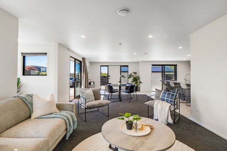 Photo of property in 1/43 Vagues Road, Northcote, Christchurch, 8052