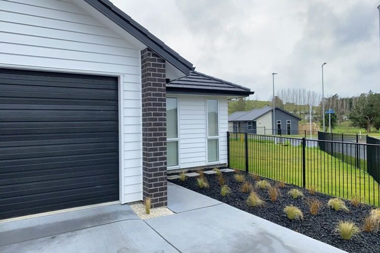 Photo of property in 2 Cascade Crescent, Tikipunga, Whangarei, 0112