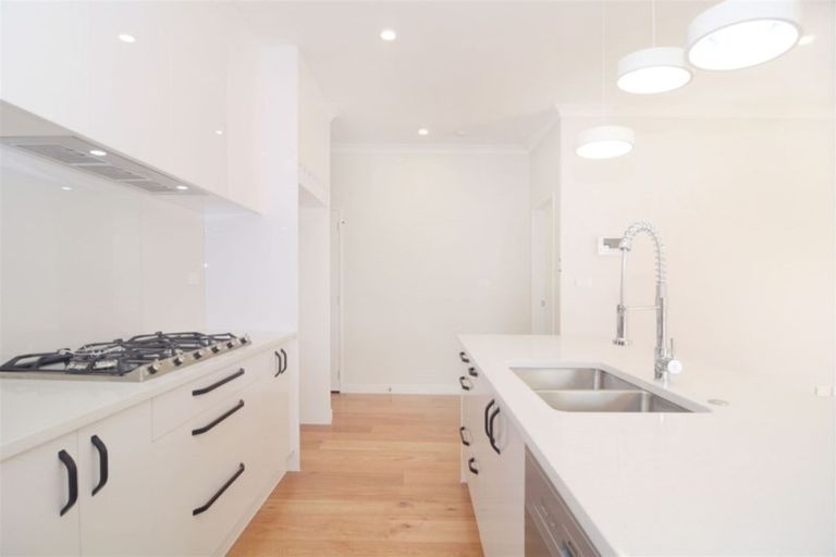 Photo of property in 52 Cooladawson Drive, Flat Bush, Auckland, 2019