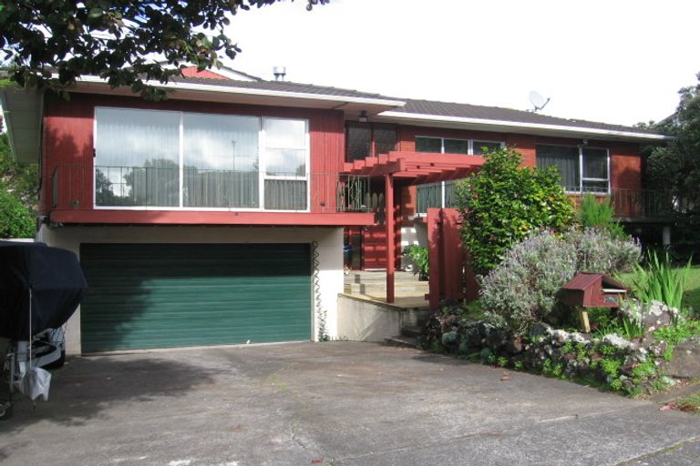 Photo of property in 16 Maxwelton Drive, Mairangi Bay, Auckland, 0630