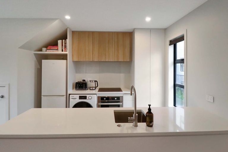 Photo of property in 3/92 Oxford Terrace, Epuni, Lower Hutt, 5011