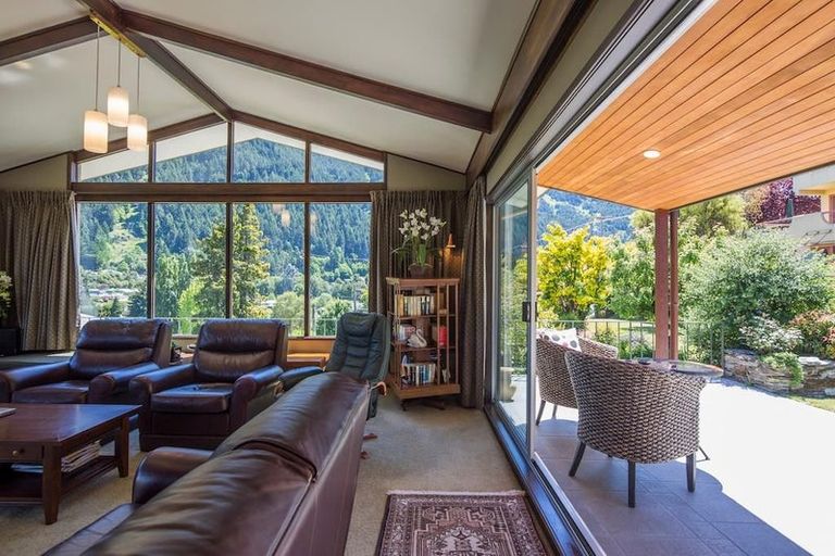 Photo of property in 7 Turner Street, Queenstown, 9300