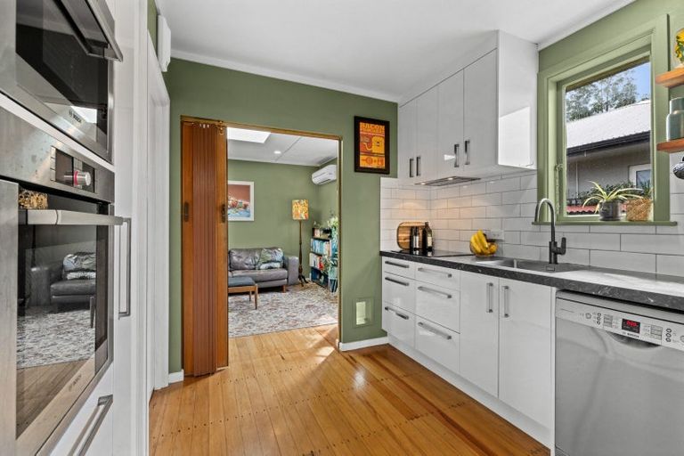 Photo of property in 4 Kuku Street, Te Awanga, 4102