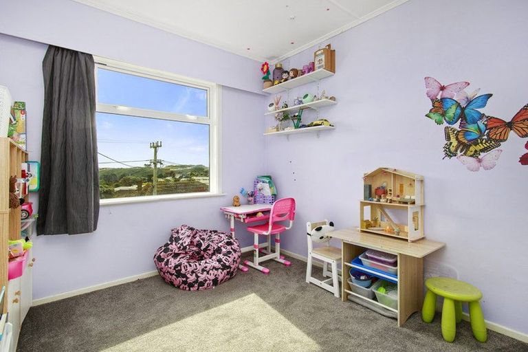 Photo of property in 47 Bedford Street, Cannons Creek, Porirua, 5024