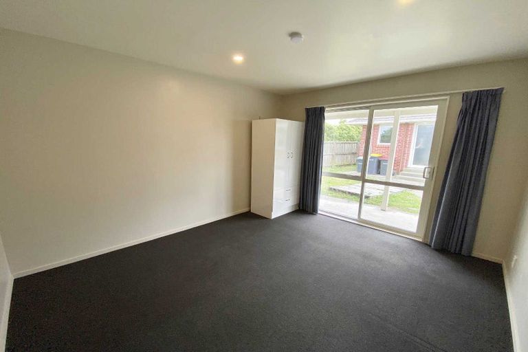 Photo of property in 9 Gladson Avenue, Sockburn, Christchurch, 8042