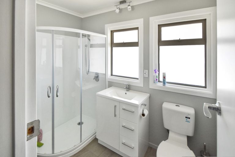 Photo of property in 13 Fraser Crescent, Twizel, 7901