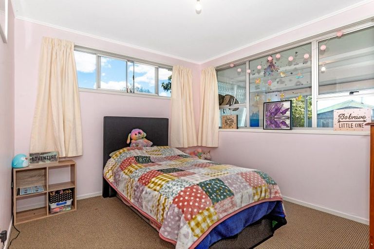 Photo of property in 2/10 Queens Road, Elgin, Gisborne, 4010