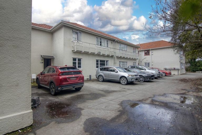 Photo of property in 11 Larsen Court, Roslyn, Palmerston North, 4414