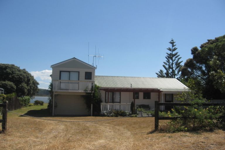 Photo of property in 670 Pukehina Parade, Pukehina, 3189