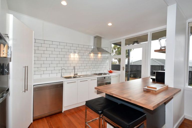 Photo of property in 203 Larnach Road, Waverley, Dunedin, 9013