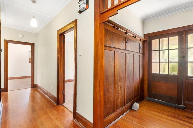 Photo of property in 43 Glenpark Avenue, Mornington, Dunedin, 9011