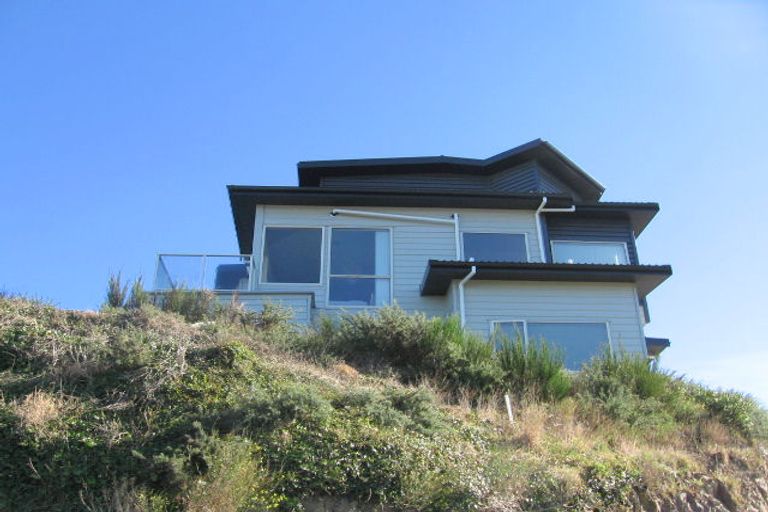 Photo of property in 5 Imran Terrace, Khandallah, Wellington, 6035