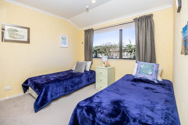 Photo of property in 22 Cranbrook Place, Rototuna North, Hamilton, 3210