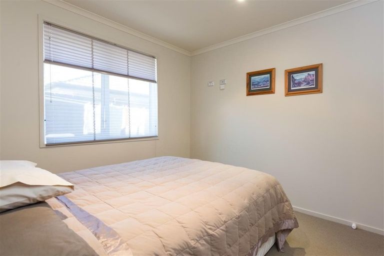 Photo of property in 51 Gibson Place, Papamoa Beach, Papamoa, 3118