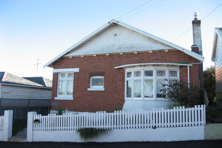 Photo of property in 18 Peel Street, Mornington, Dunedin, 9011