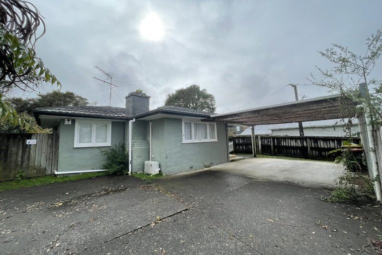 Photo of property in 37 Miro Street, New Lynn, Auckland, 0600