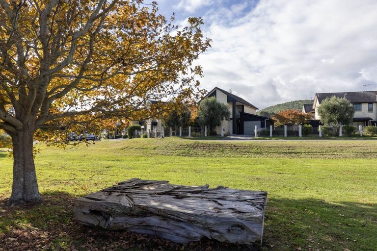 Photo of property in 7 Jade Lane, Paraparaumu, 5032