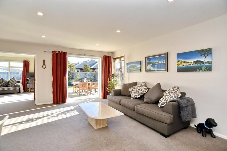 Photo of property in 10 Wairepo Close, Rangiora, 7400