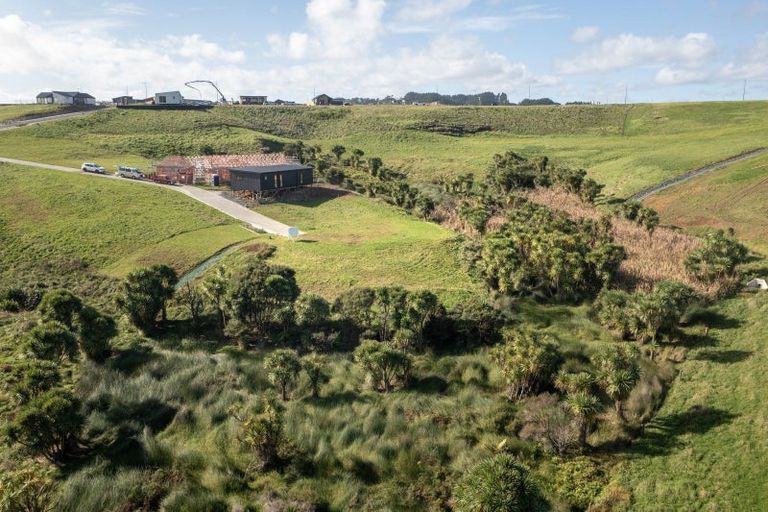Photo of property in 9 Waipatukahu Lane, Raglan, 3225