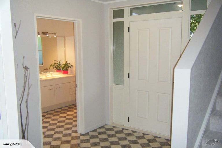 Photo of property in 6 Reynolds Road, Havelock North, 4130