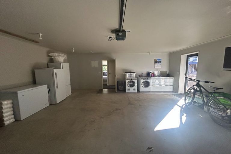 Photo of property in 108 Rob Roy Lane, Wanaka, 9305