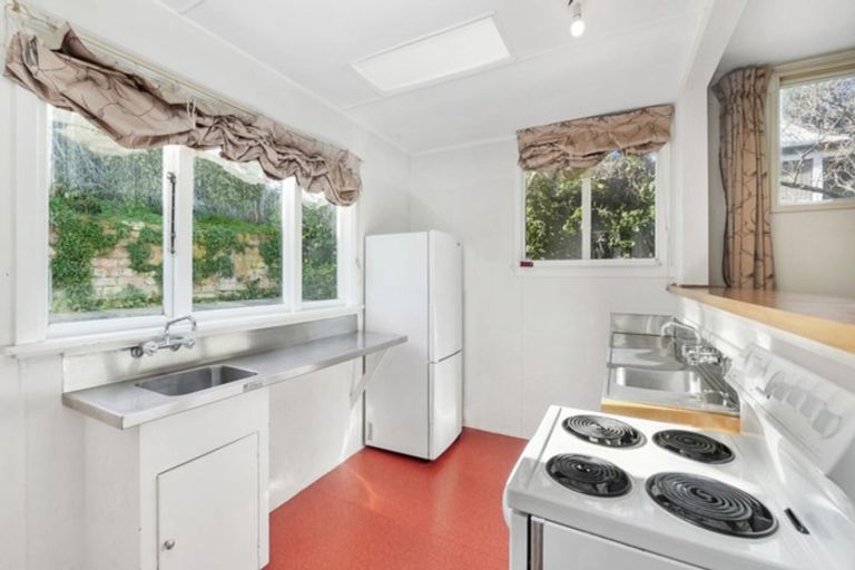 Photo of property in 30 Winchester Street, Lyttelton, 8082