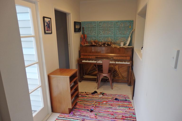 Photo of property in 12 Thornton Road, Cambridge, 3434