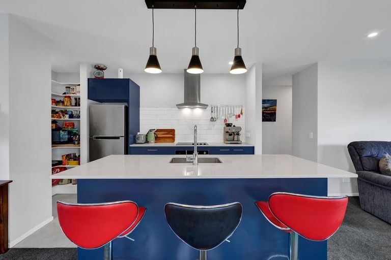 Photo of property in 7 Robbins Crescent, Hawera, 4610