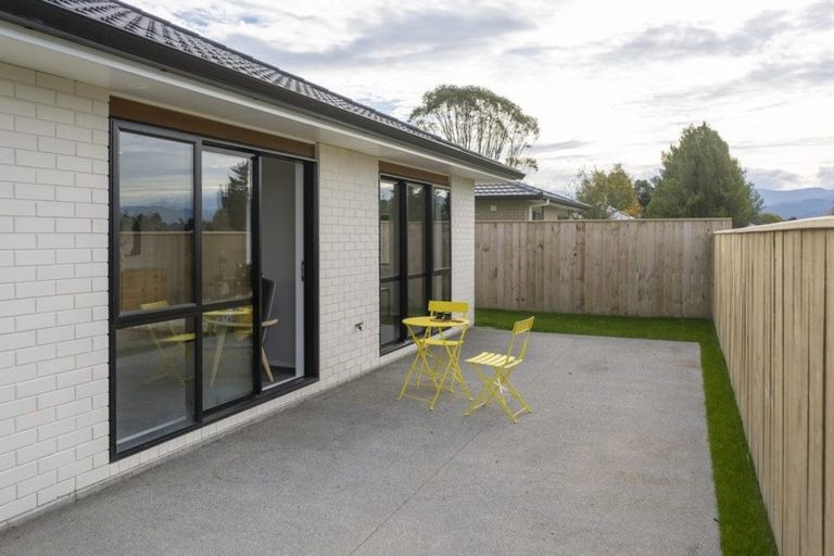 Photo of property in 5 Madison Street, Carterton, 5713