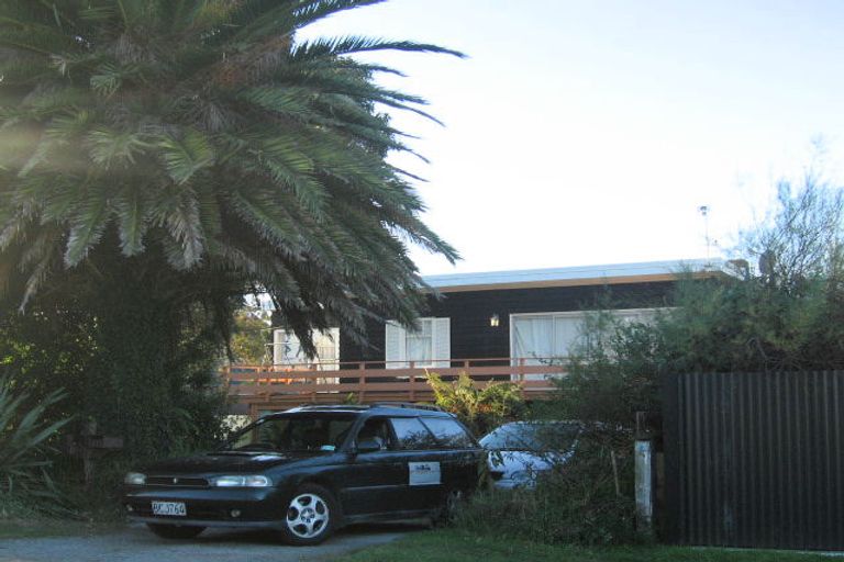 Photo of property in 11 George Street, Paraparaumu Beach, Paraparaumu, 5032