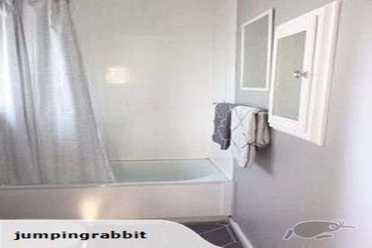 Photo of property in 2/57 Saint Albans Street, St Albans, Christchurch, 8014