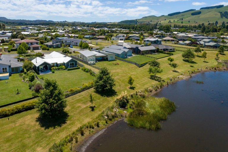 Photo of property in 9 Pukeko Way, Kinloch, Taupo, 3377