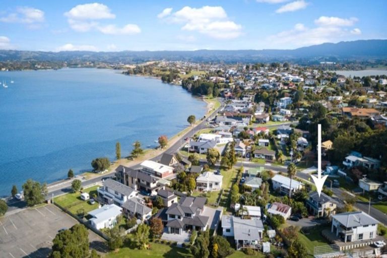 Photo of property in 14 Harbour View Road, Omokoroa, 3114