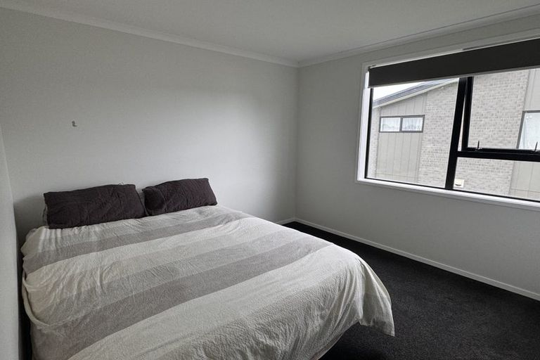 Photo of property in 17 Discovery Place, Marfell, New Plymouth, 4310