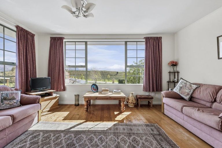 Photo of property in 39 Domain Road, Bannockburn, Cromwell, 9384