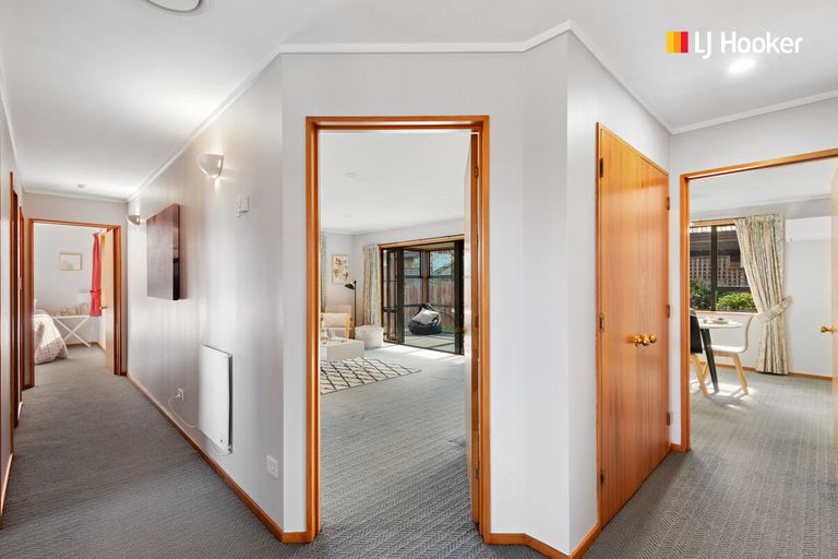 Photo of property in 14 Silverstream Drive, Mosgiel, 9024