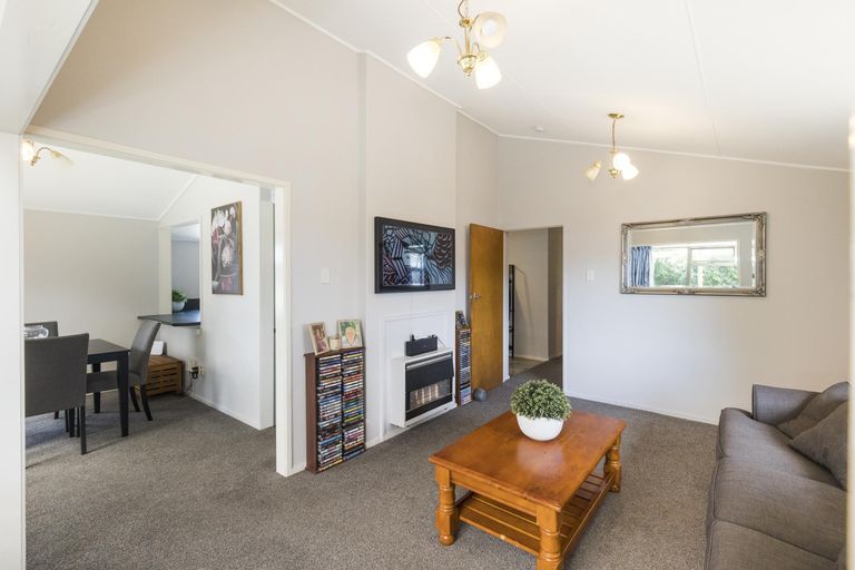 Photo of property in 6 Marybank Mews, Highbury, Palmerston North, 4412