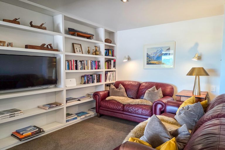 Photo of property in 17 D'archiac Drive, Lake Tekapo, 7999