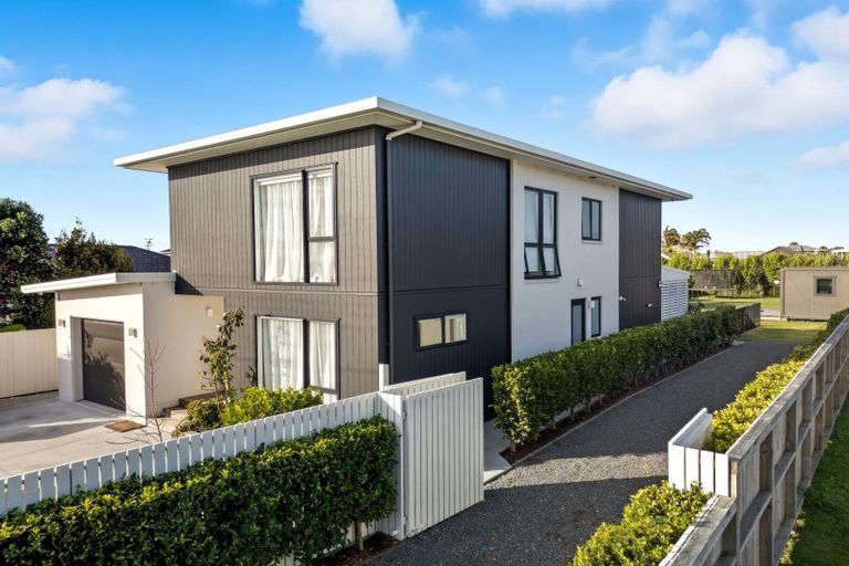 Photo of property in 19 Macville Road, Mount Maunganui, 3116